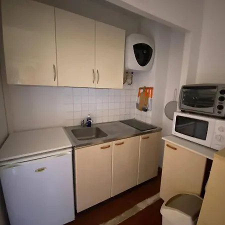 Apartment Studio 2 Pers, Piscine, Parking, Animaux Admis - Fr-1-81-245